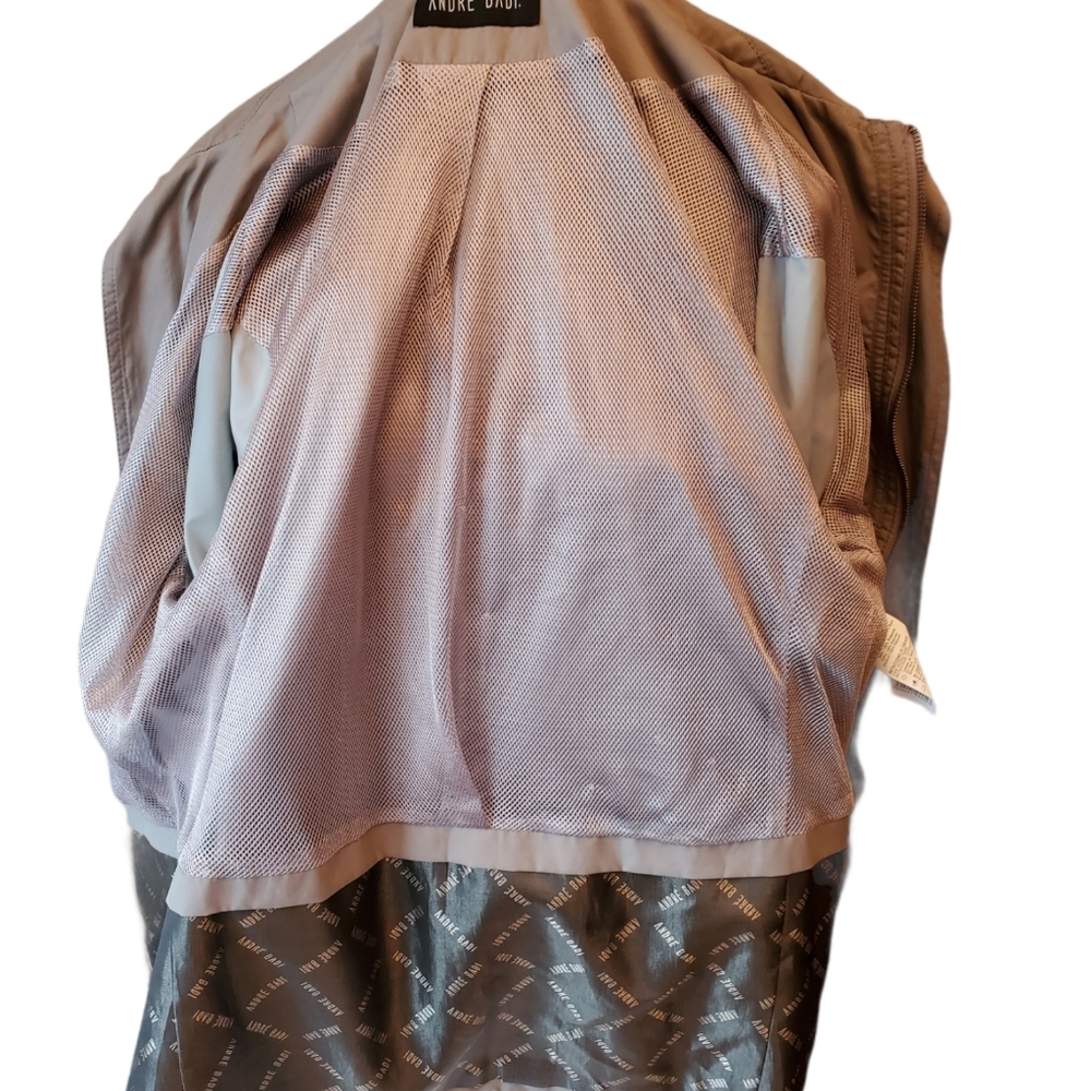 Waterproof/windbreaker jacket - Picture 2 of 15